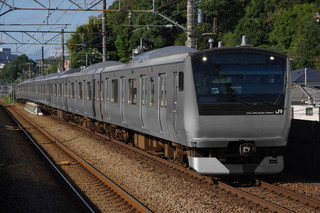 E233系6000番台の素体(全体(ブラックフェイスあり))